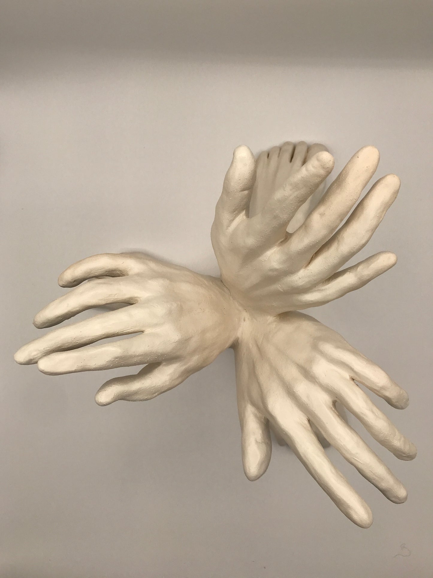 Clay Figure Sculpture "Hello Hello Hello"