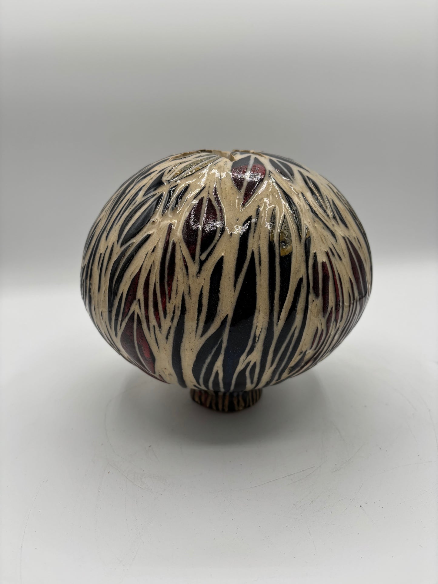Contemporary Clay Vessel "Moon Jar, Sgraffito"