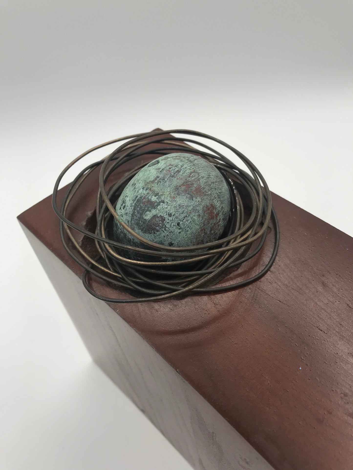 Wooden Nest - Bronze with Wire Nest